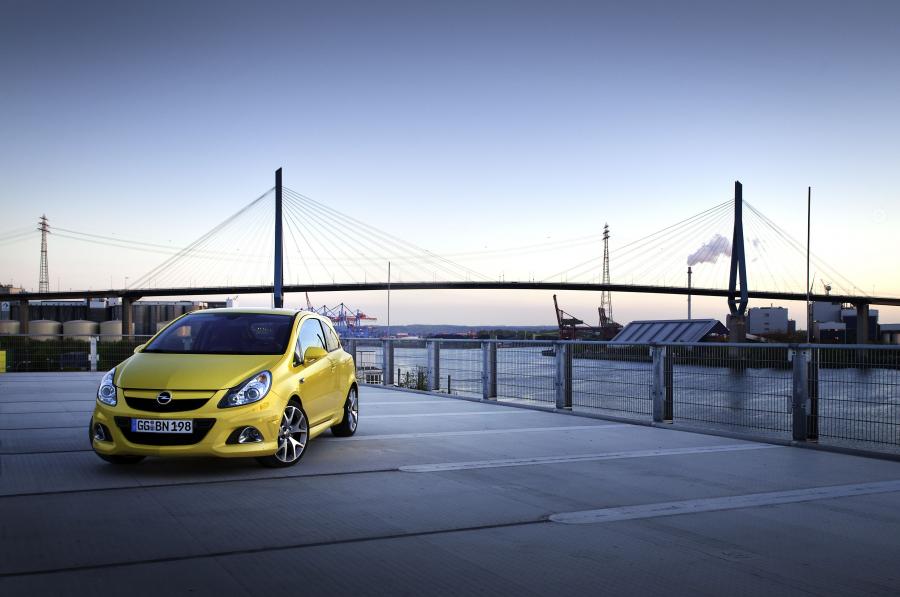  Opel Corsa OPC 2010 года  (фото 5 из 25)